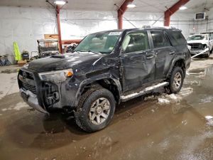Toyota 4Runner SR5 4.0L 6 2014