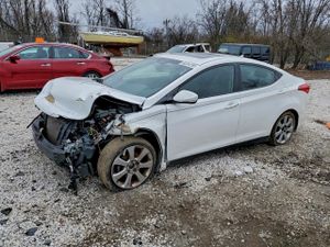 Hyundai Elantra GLS 1.8L 4 2013