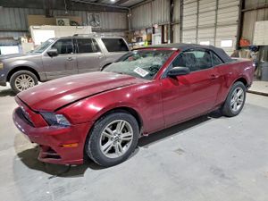 Ford Mustang 3.7L 6 2014