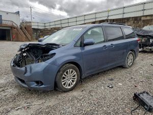 Toyota Sienna XLE 3.5L 6 2014
