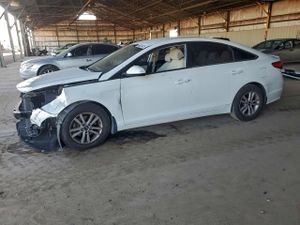 Hyundai Sonata SE 2.4L 4 2015