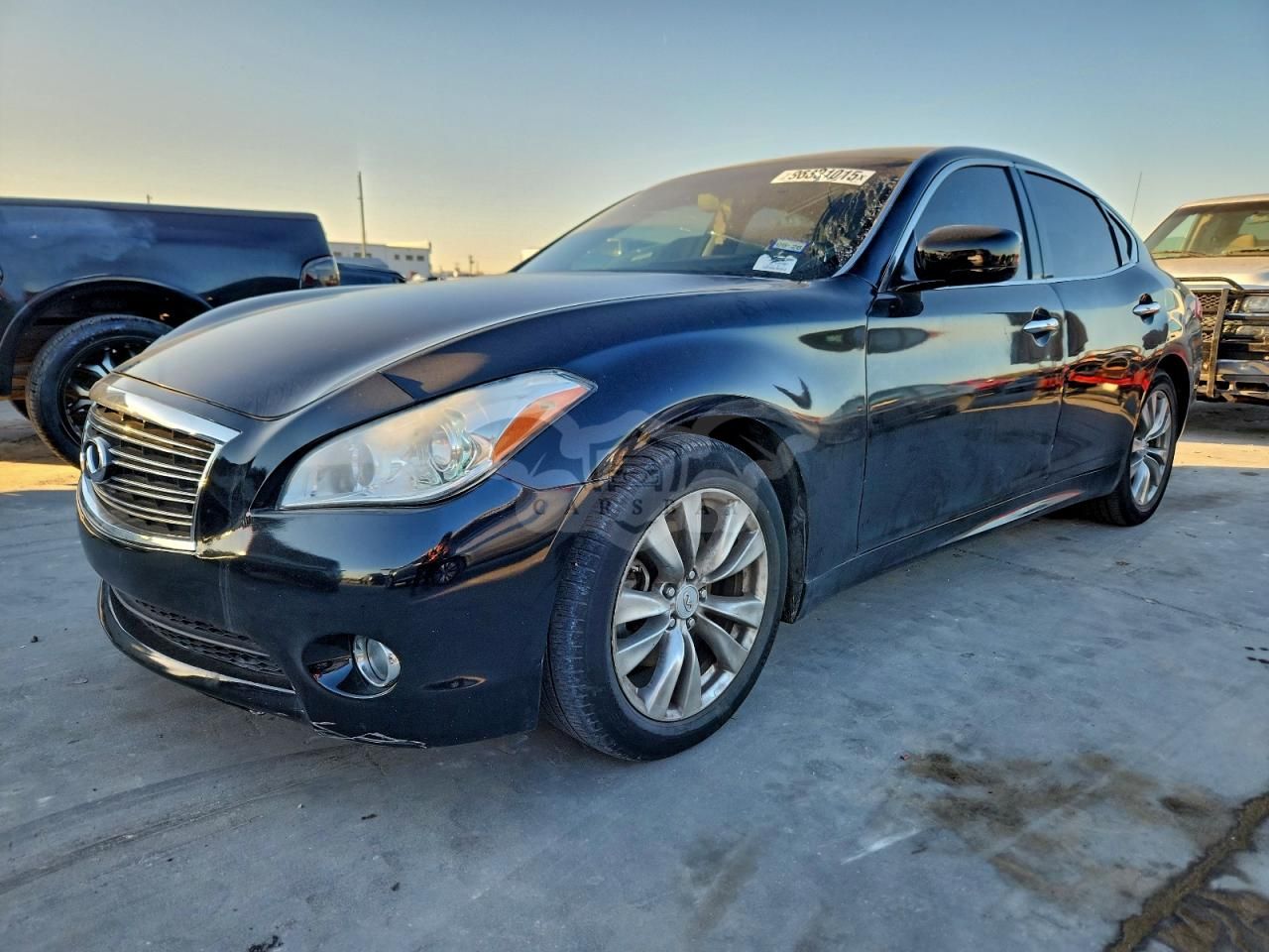 Infiniti M37 3.7L 6 2013