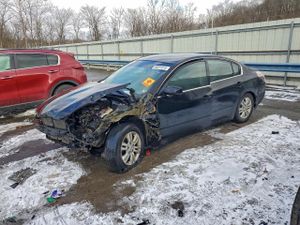 Nissan Altima BASE 2.5L 4 2010