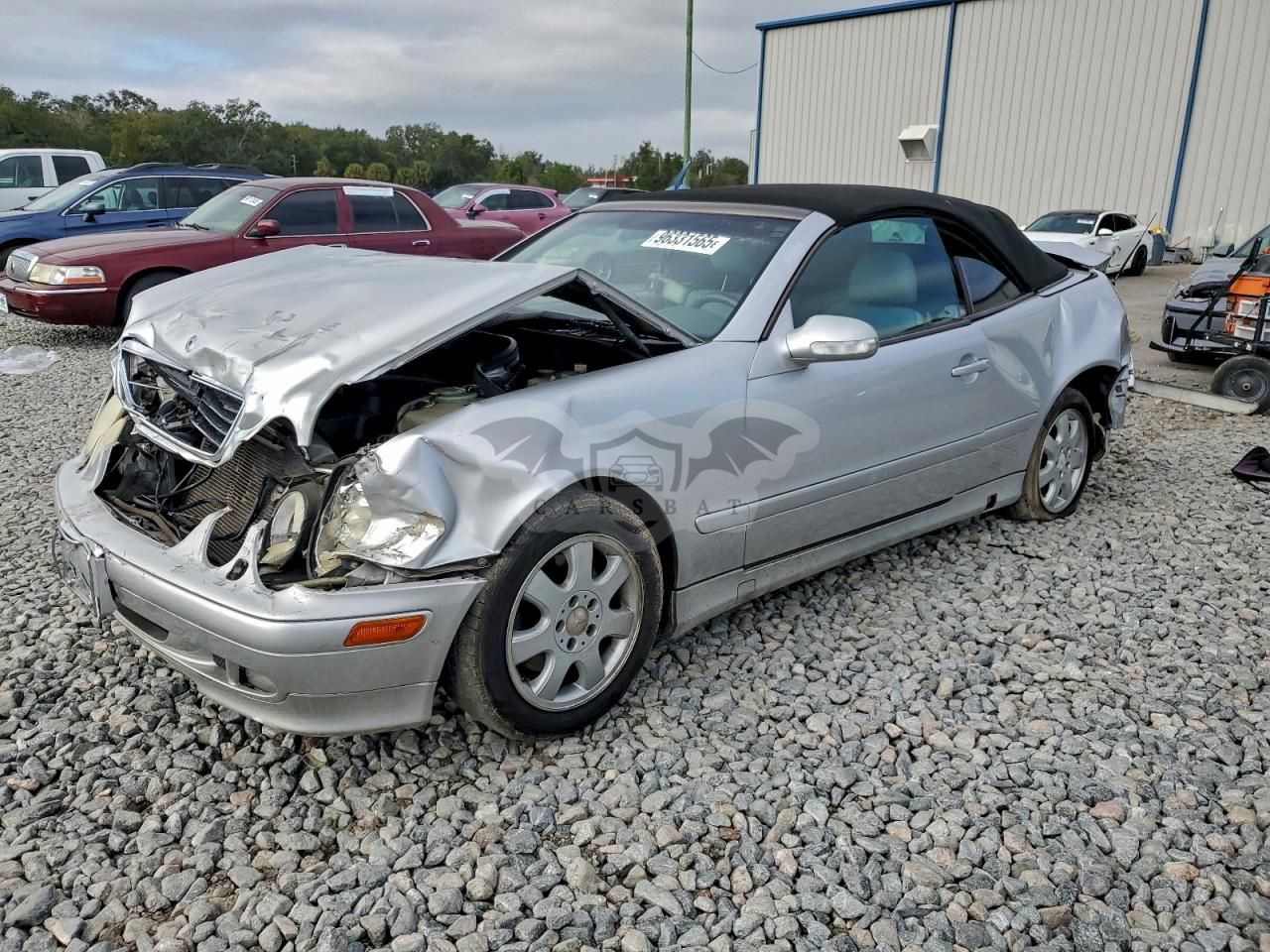 Mercedes-Benz CLK 320 3.2L 6 2001