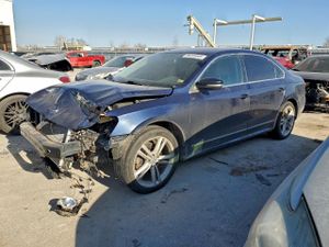 Volkswagen Passat SEL 2.0L 4 2013