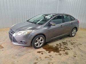 Ford Focus SE 2.0L 4 2014