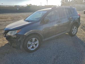 Toyota Rav4 XLE 2.5L 4 2014