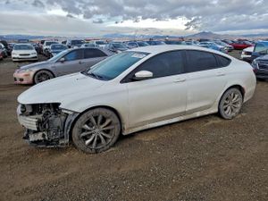 Chrysler 200 S 2.4L 4 2015