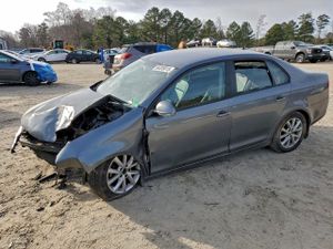 Volkswagen Jetta LIMITED 2.5L 5 2010