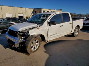 Nissan Titan S 5.6L 8 2012