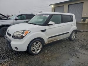 Kia Soul + 2.0L 4 2011
