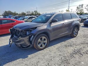 Toyota Highlander LIMITED 3.5L 6 2015