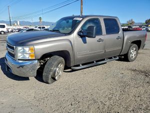 Chevrolet Silverado 1500 C1500 LT 5.3L 8 2013