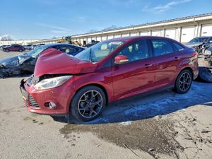 Ford Focus SE 2.0L 4 2013