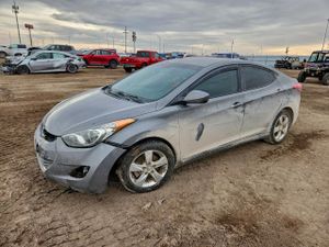 Hyundai Elantra GLS 1.8L 4 2013
