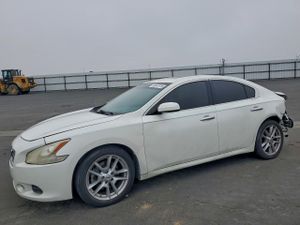 Nissan Maxima S 3.5L 6 2014