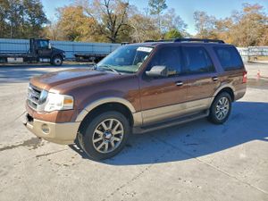 Ford Expedition XLT 5.4L 8 2011