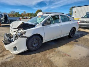 Toyota Corolla BASE 1.8L 4 2011