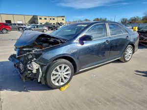 Toyota Camry HYBRID 2.5L 4 2013