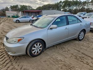 Toyota Camry LE 2.4L 4 2004