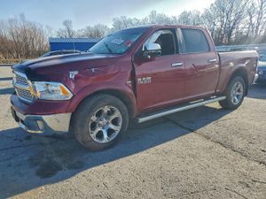 RAM 1500 LARAMIE 5.7L 8 2014