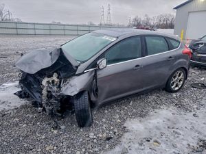 Ford Focus TITANIUM 2.0L 4 2014