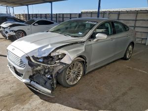 Ford Fusion SE 2.0L 4 2014