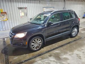 Volkswagen Tiguan S 2.0L 4 2011