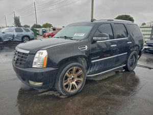 Cadillac Escalade LUXURY 6.2L 8 2010