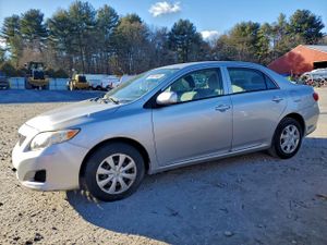 Toyota Corolla BASE 1.8L 4 2010