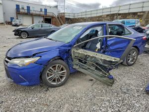 Toyota Camry LE 2.5L 4 2015