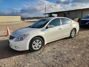 Nissan Altima BASE 2.5L 4 2012