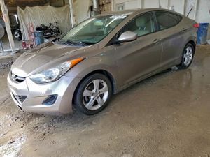 Hyundai Elantra GLS 1.8L 4 2013
