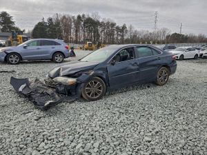 Toyota Camry LE 2.5L 4 2015