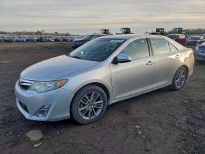 Toyota Camry HYBRID 2.5L 4 2013