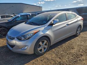 Hyundai Elantra GLS 1.8L 4 2013