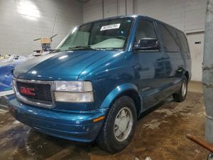 GMC Safari XT 4.3L 6 1999