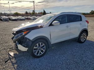 Kia Sportage LX 2.4L 4 2015