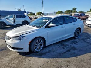 Chrysler 200 S 2.4L 4 2015