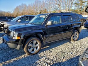 Jeep Patriot LATITUDE 2.4L 4 2015