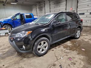Toyota Rav4 XLE 2.5L 4 2014