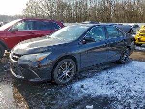 Toyota Camry LE 2.5L 4 2015