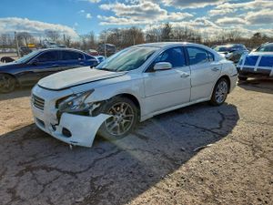 Nissan Maxima S 3.5L 6 2011