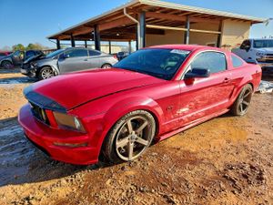 Ford Mustang GT 4.6L 8 2006