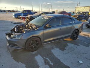 Volkswagen Jetta SE 1.8L 4 2015