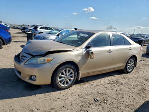 Toyota Camry SE 3.5L 6 2011