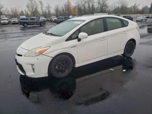Toyota Prius 1.8L 4 2012