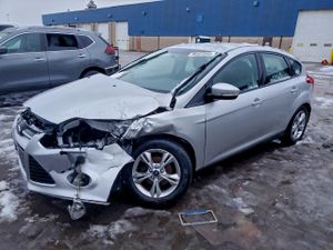 Ford Focus SE 2.0L 4 2013