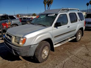 Nissan Xterra XE 3.3L 6 2001