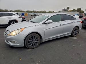 Hyundai Sonata SE 2.4L 4 2012